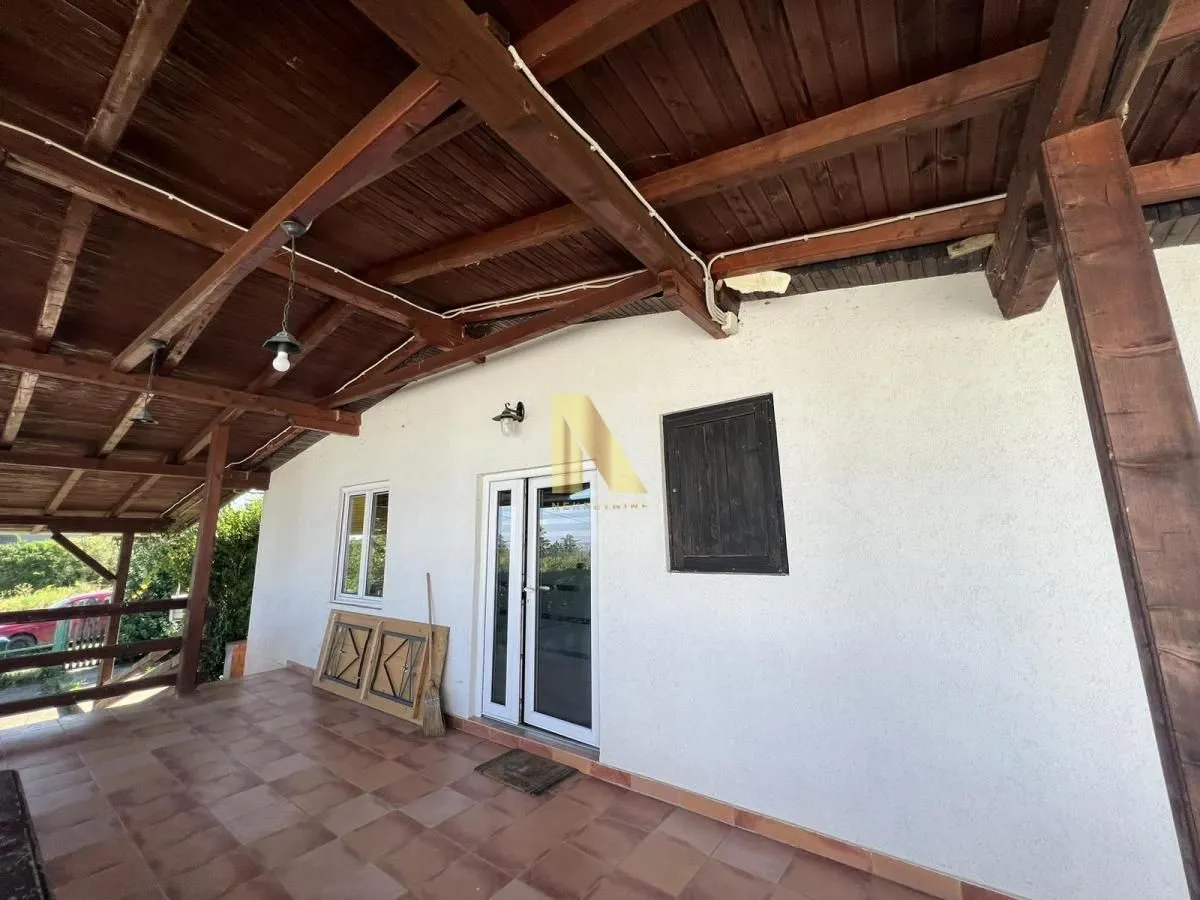 Prodaja, kuća, 135m², Rakovac, Novi Sad Sve Podlokacije