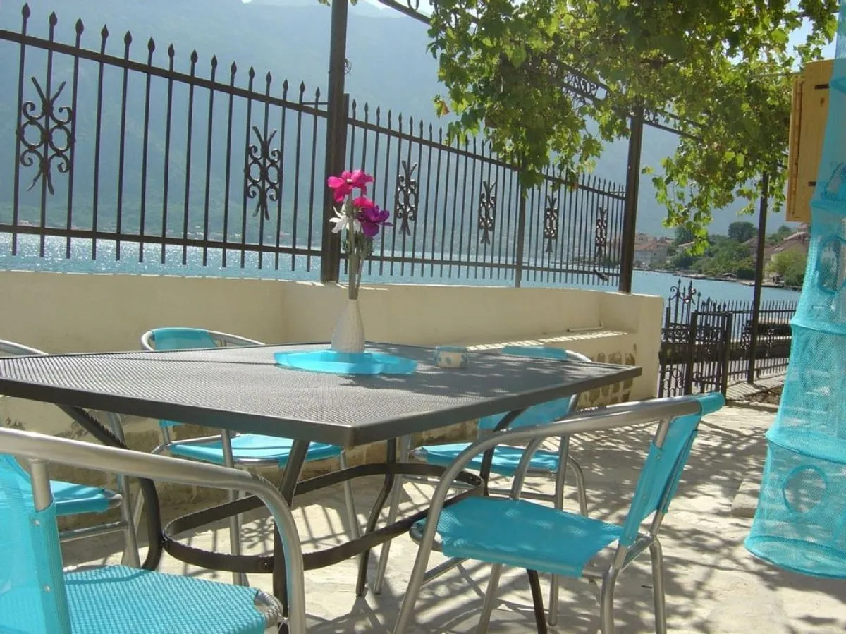 Sale, house, 168m², Prčanj, Kotor
