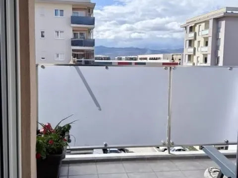 Sale, three bedroom apartment, 72m², City Kvart, Podgorica - image 5