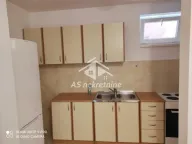 Izdavanje, trosoban stan, 94m², Lion, Zvezdara Sve Podlokacije - image 4