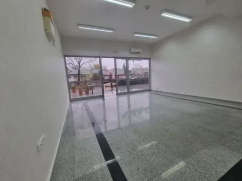 Rent, office space, 43m², Stari Aerodrom, Podgorica