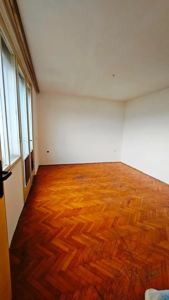 Sale, two bedroom apartment, 60m², Medijana, Niš