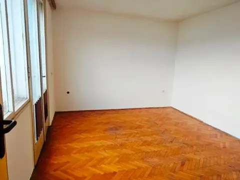 Sale, two bedroom apartment, 60m², Medijana, Niš - image 8