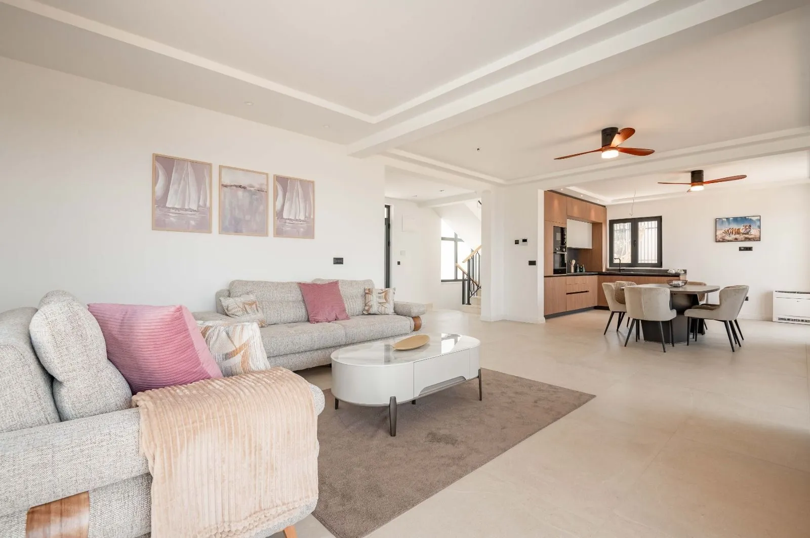 Sale, house, 318m², Reževići, Budva