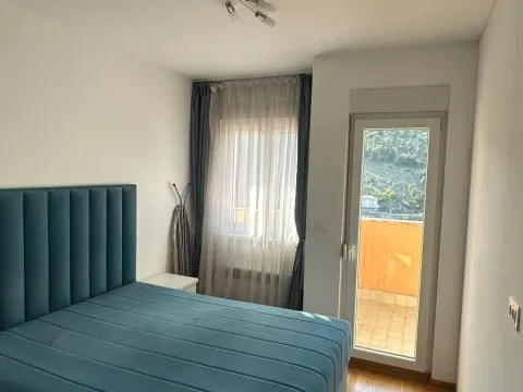 Rent, one bedroom apartment, 45m², City Kej, Podgorica - image 4