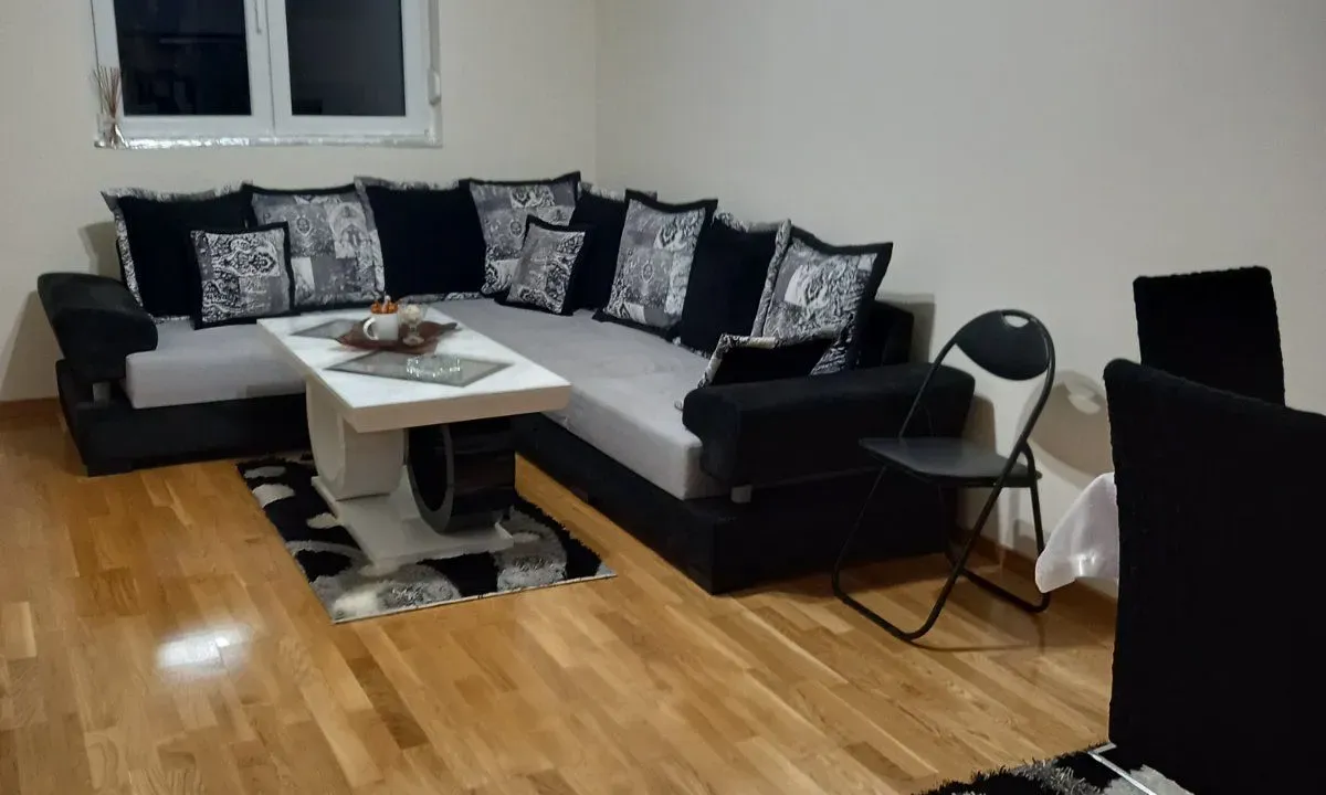 Izdavanje, jednosoban stan, 45m², City Kej, Podgorica