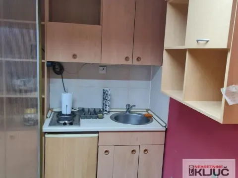 Rent, studio apartment, 45m², Bulevar Oslobodjenja, Novi Sad Sve Podlokacije - image 4