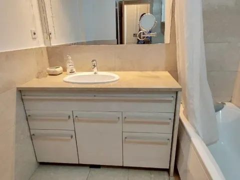 Izdavanje, dvosoban stan, 75m², Rozino, Budva - image 10