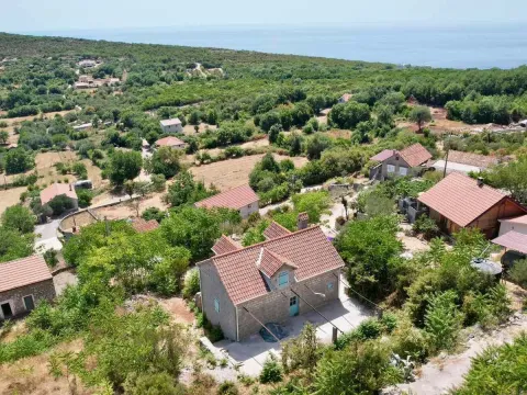 Prodaja, kuća, 138m², Zagora, Kotor - image 17