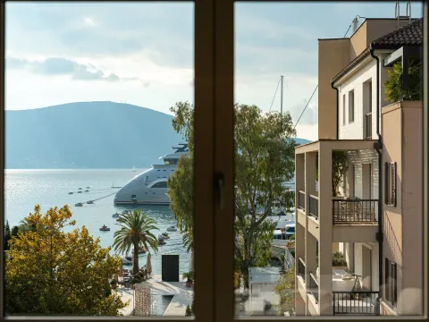 Sale, three bedroom apartment, 247m², Porto Montenegro, Tivat - image 27