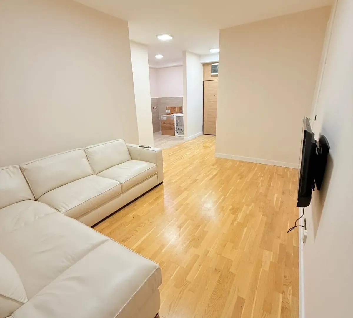 Rent, four bedroom apartment, 75m², Blok 9, Podgorica