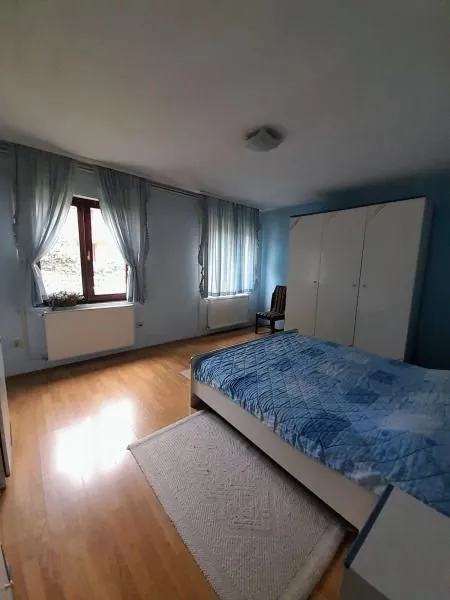 Prodaja, kuća, 300m², Apelovac, Niš