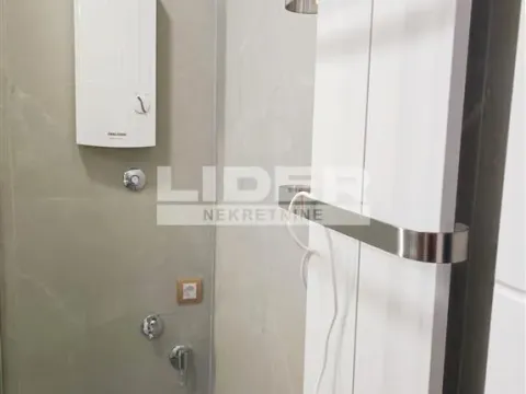 Rent, three bedroom apartment, 80m², Zeleni Venac, Beograd - image 8