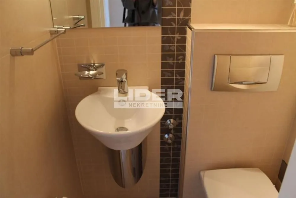 Sale, house, 215m², Savski Venac, Beograd