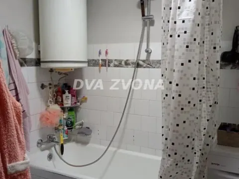 Prodaja, kuća, 155m², Bečej, Novi Sad - image 12