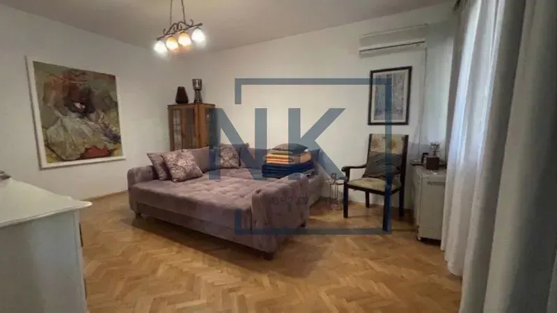 Prodaja, trosoban stan, 90m², Tuški Put, Podgorica
