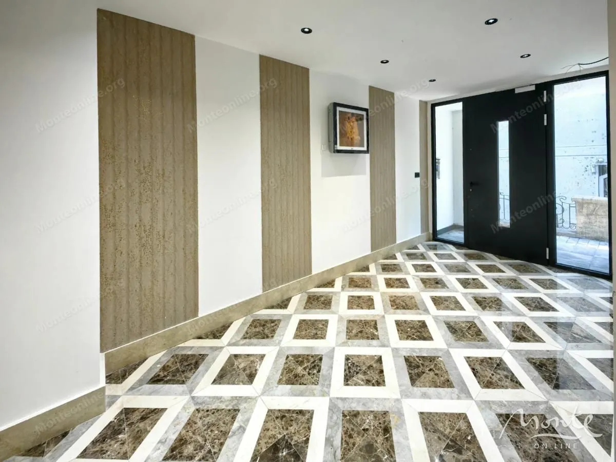 Prodaja, trosoban stan, 111m², Vezirov Most, Podgorica