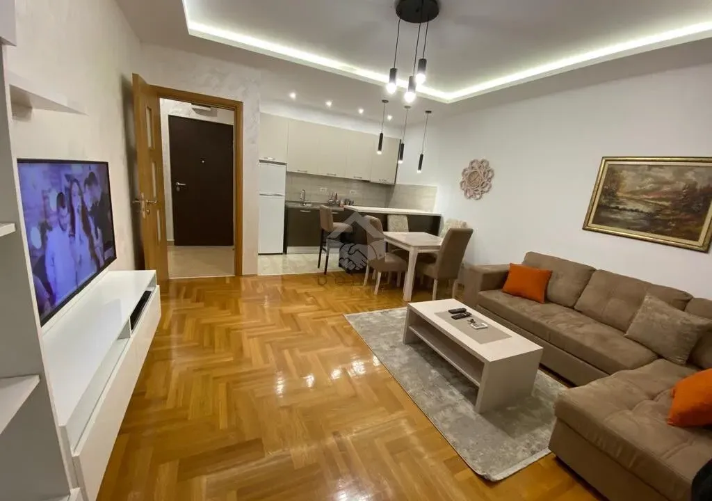 Rent, one bedroom apartment, 50m², Stari Aerodrom, Podgorica