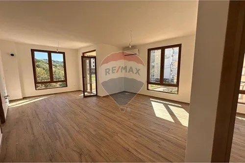 Prodaja, dvosoban stan, 63m², Dobre Vode, Bar