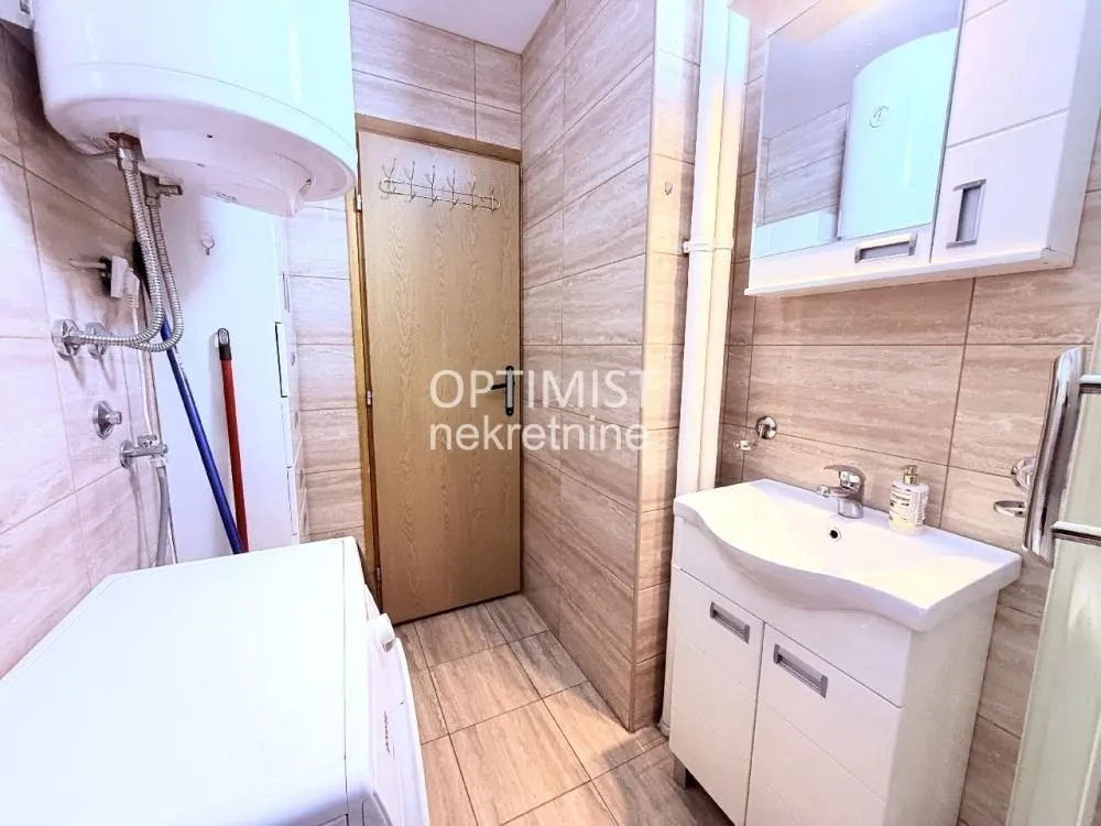 Rent, two bedroom apartment, 38m², Stari Grad, Beograd