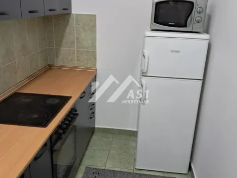 Izdavanje, dvosoban stan, 50m², Sajam, Novi Sad Sve Podlokacije - image 4