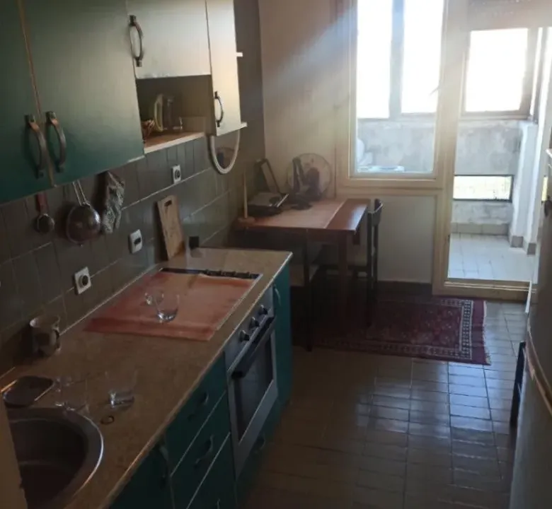 Prodaja, jednosoban stan, 46m², Blok 6, Podgorica
