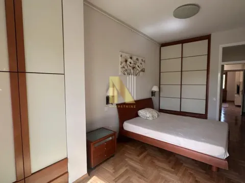 Izdavanje, dvosoban stan, 64m², Centar, Novi Sad - image 5