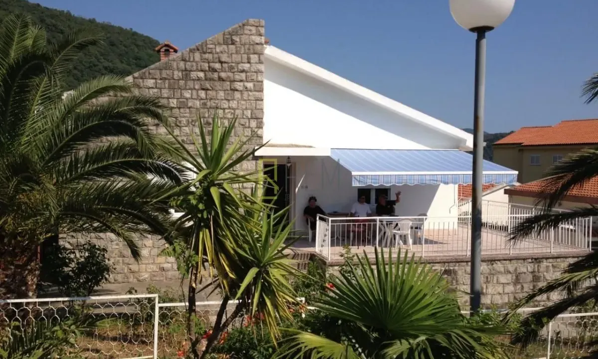 Sale, house, 282m², Petrovac, Budva