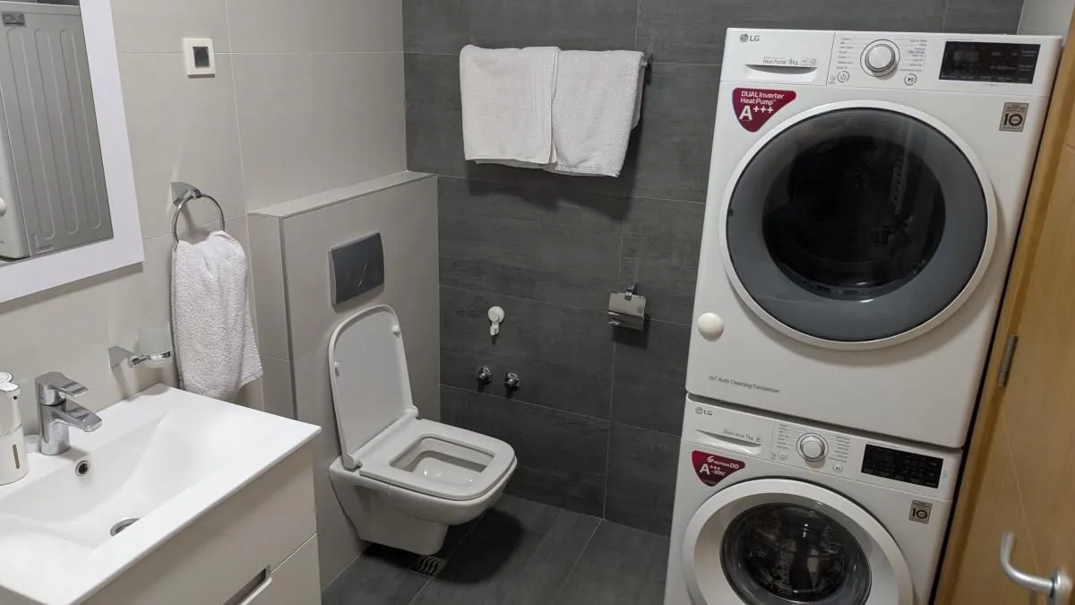 Prodaja, dvosoban stan, 67m², Sajmište, Novi Sad