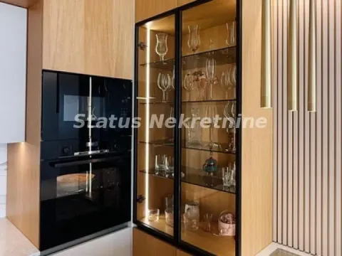 Izdavanje, stan, 112m², Centar, Novi Sad - image 18