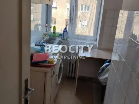 Izdavanje, jednosoban stan, 30m², Centar, Novi Sad - image 3