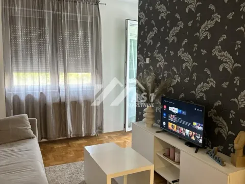 Izdavanje, jednosoban stan, 32m², Bulevar Evrope, Novi Sad Sve Podlokacije - image 2
