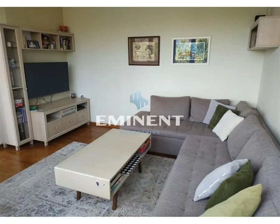 Izdavanje, četvorosoban stan, 80m², Profesorska Kolonija, Palilula Sve Podlokacije