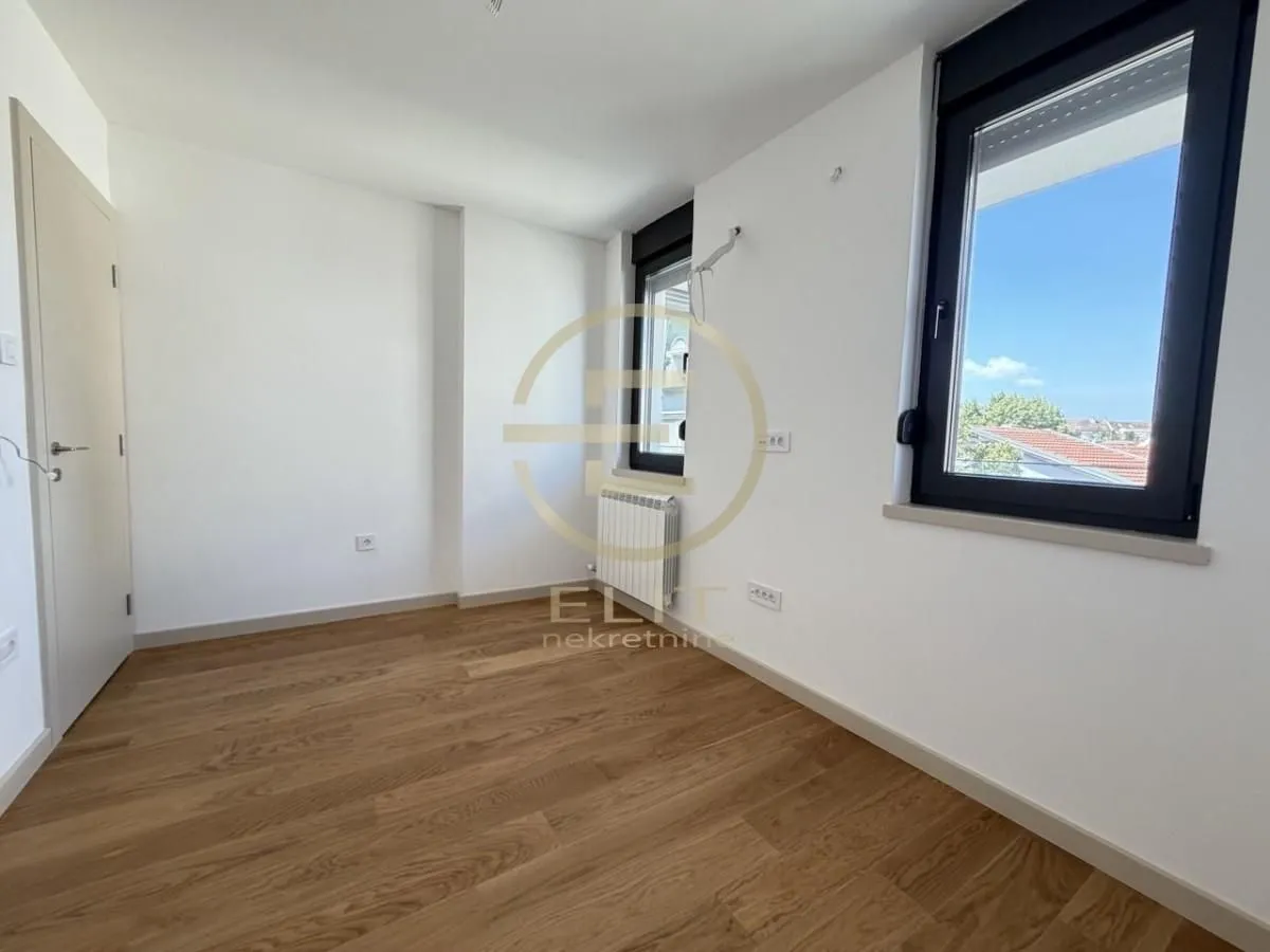 Prodaja, stan, 81m², Salajka, Novi Sad Sve Podlokacije
