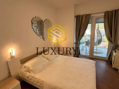 Rent, apartment, 70m², Tree cane, Budva - image 4