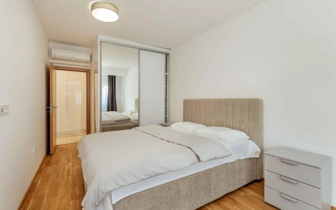 Prodaja, dvosoban stan, 138m², Baošići, Herceg Novi