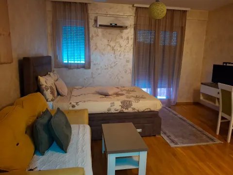 Prodaja, jednosoban stan, 29m², Stari Aerodrom, Podgorica - image 2