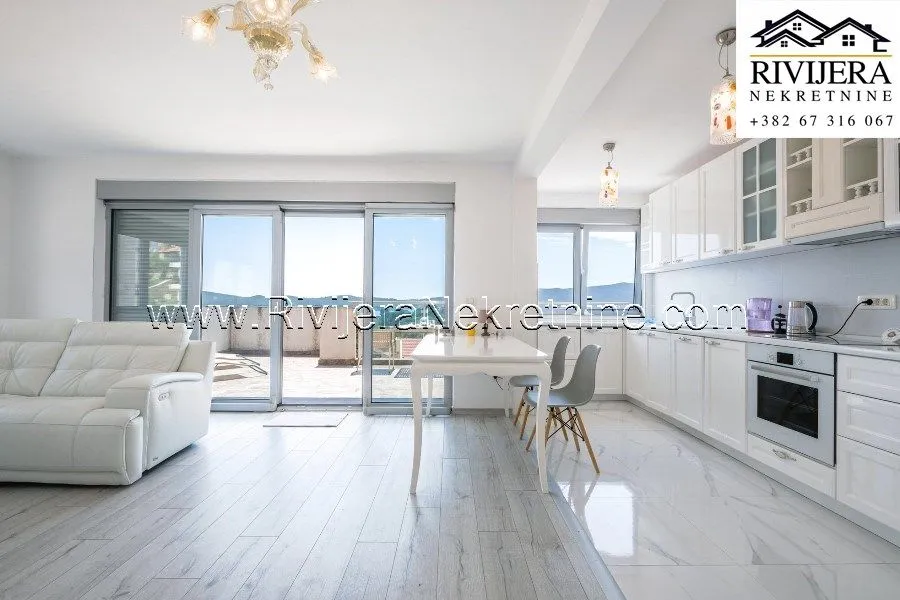 Prodaja, trosoban stan, 116m², Mažina, Tivat