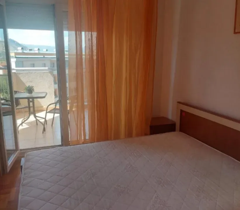 Izdavanje, jednosoban stan, 67m², City Kvart, Podgorica