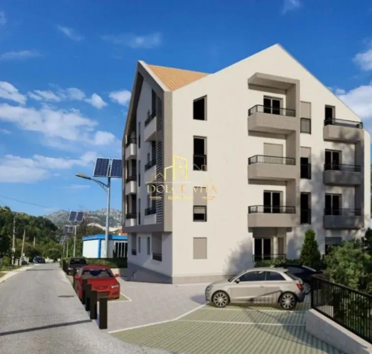 Prodaja, dvosoban stan, 67m², Cetinje, Crna Gora