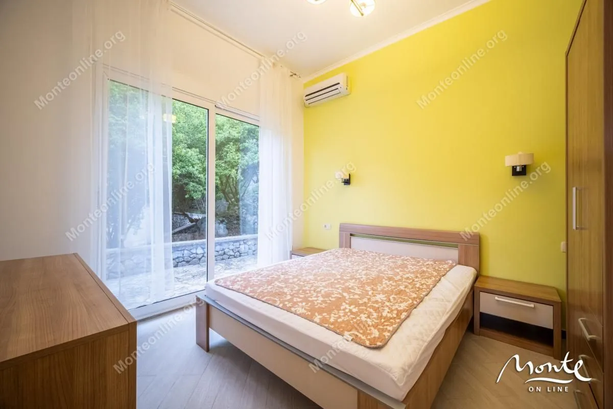 Sale, house, 103m², Risan, Kotor