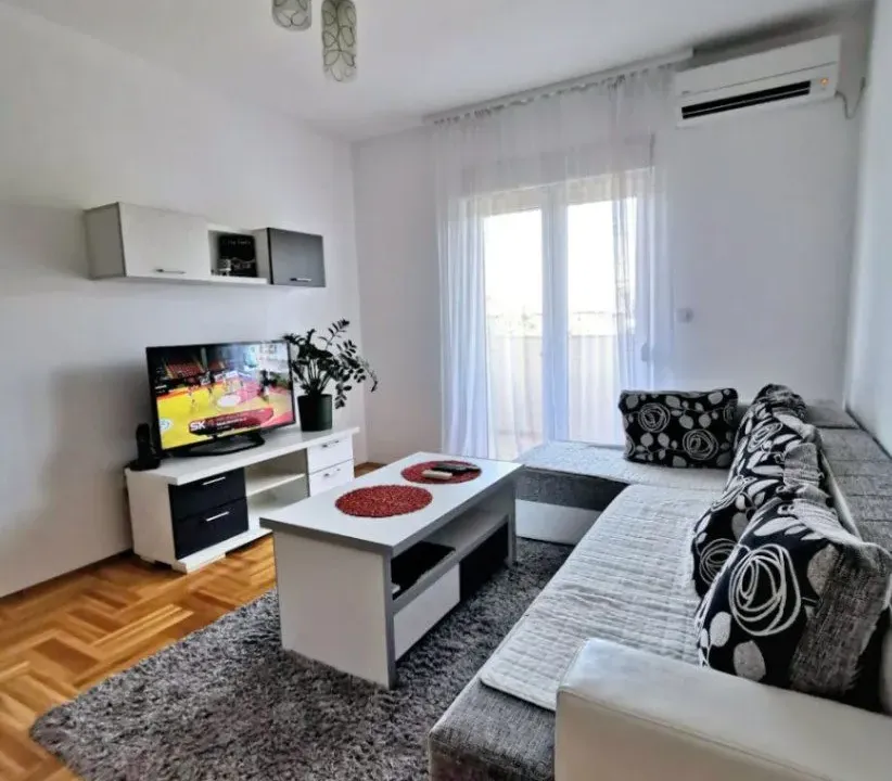 Izdavanje, jednosoban stan, 45m², Zabjelo, Podgorica