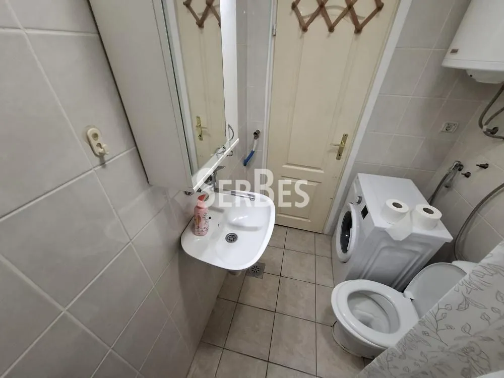 Izdavanje, jednosoban stan, 27m², Detelinara, Novi Sad Sve Podlokacije