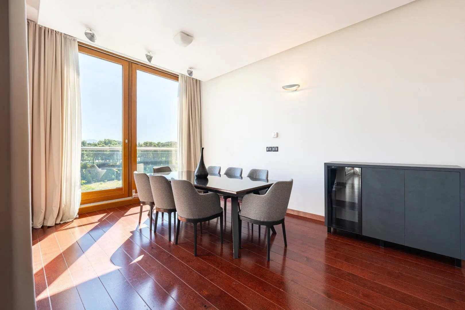 Prodaja, trosoban stan, 203m², Kod Capital Plaze, Podgorica