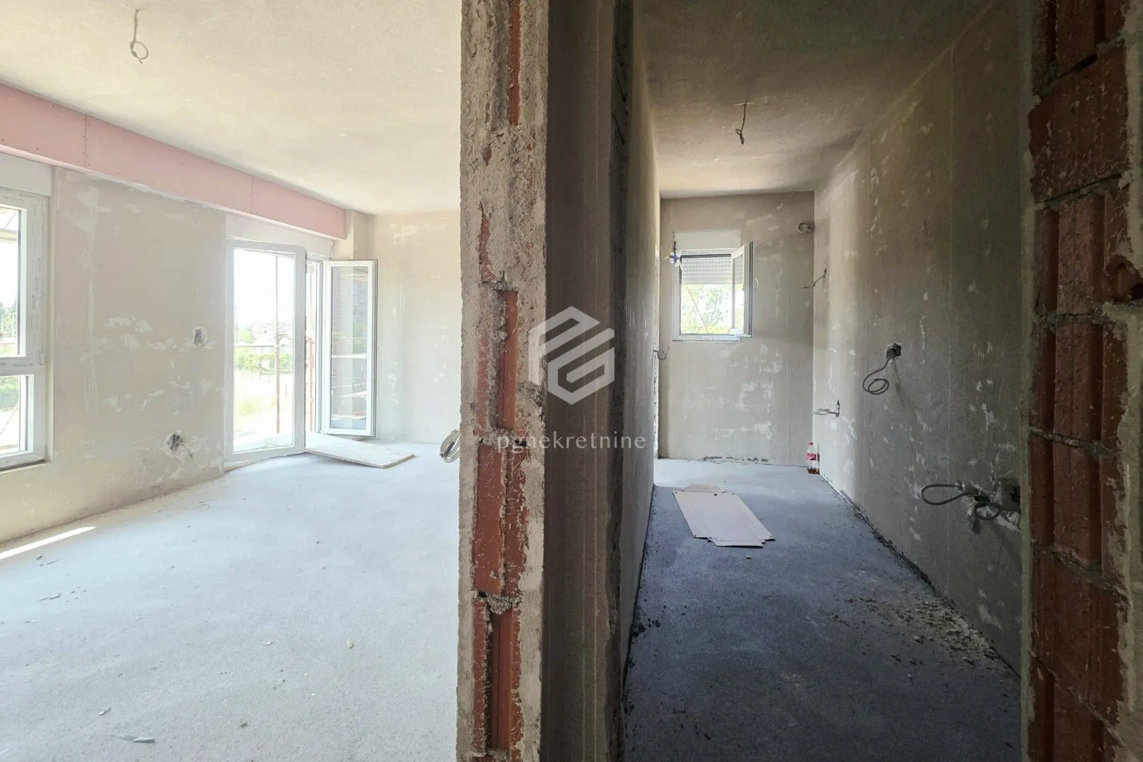 Prodaja, dvosoban stan, 65m², Konik, Podgorica