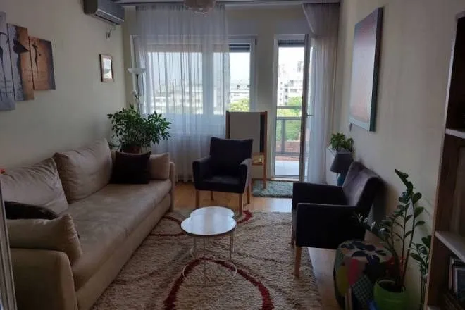 Izdavanje, trosoban stan, 64m², Uciteljsko Naselje, Zvezdara Sve Podlokacije