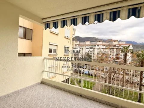 Rent, one bedroom apartment, 62m², Centar, Bar - image 3