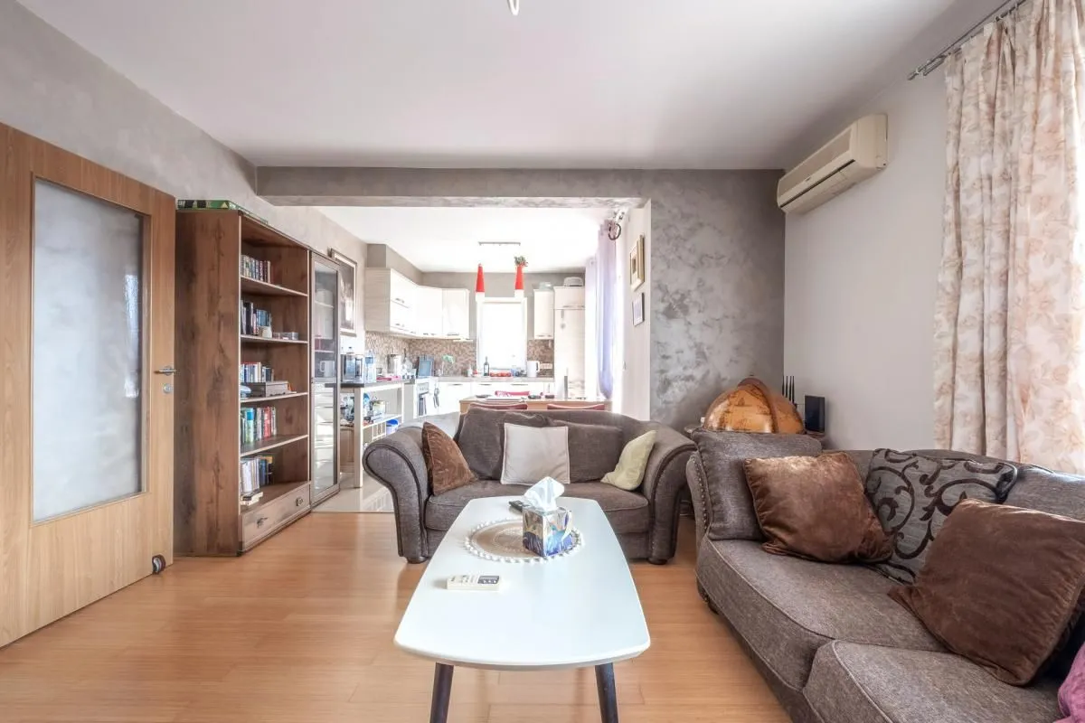 Prodaja, dvosoban stan, 76m², Budva, Crna Gora