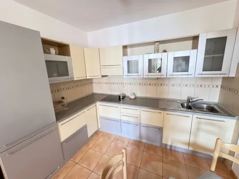 Rent, two bedroom apartment, 80m², Mainski Put, Budva - image 5