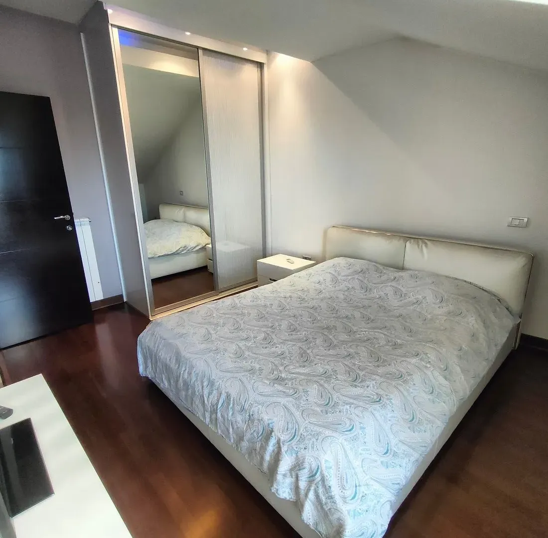 Prodaja, četvorosoban stan, 125m², Vračar Hram, Vračar Sve Podlokacije